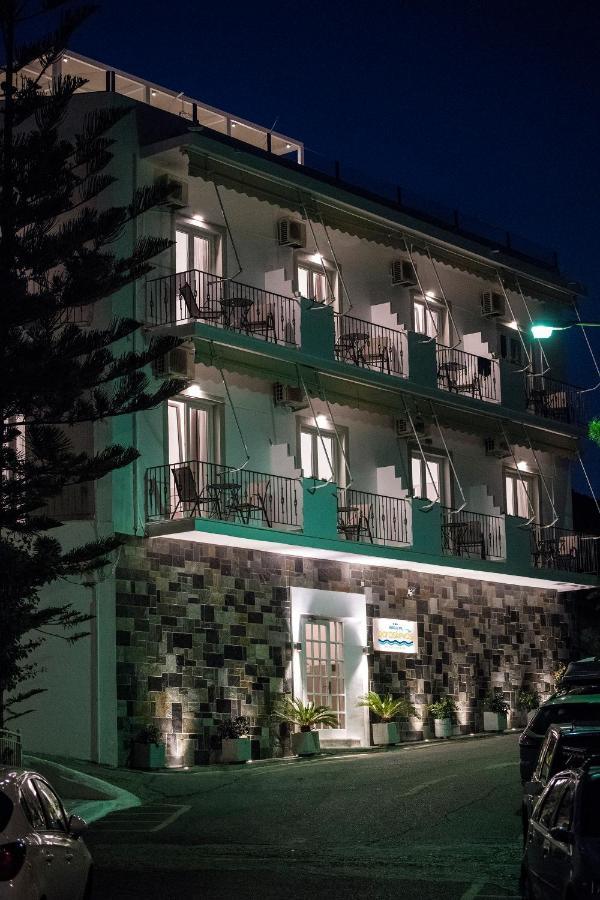 Paraskevas Boutique Hotel Tirós エクステリア 写真